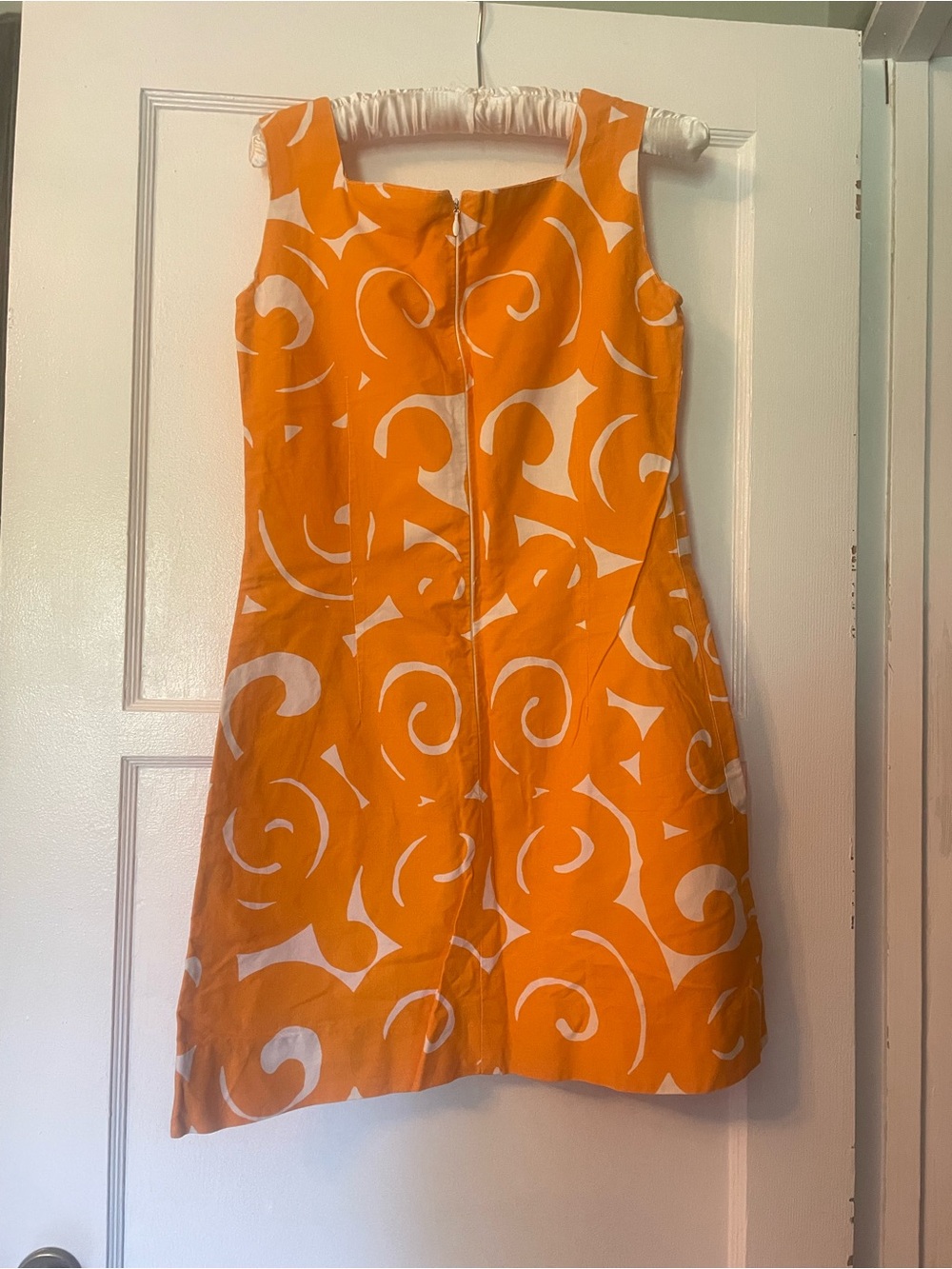 VINTAGE - Sleeveless Orange & White Patterned A-Line Dress